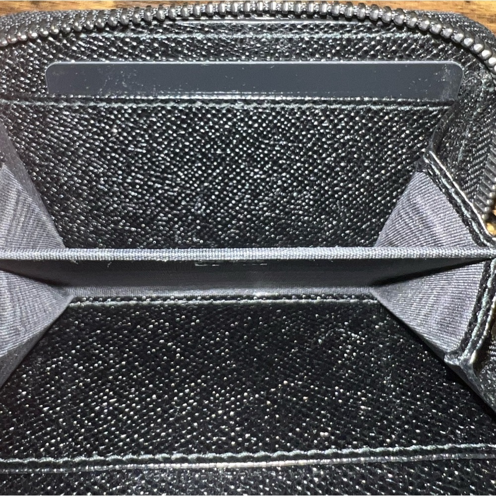Dolce & Gabanna Wallet (SOLD) - Picture 11 of 14
